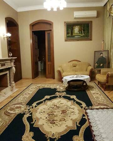 Фотографии Апартаменты Gulluoglu Royal Deluxe Apartment г. Баку (Азербайджан) №1 Фото Апартаменты Gulluoglu Royal Deluxe Apartment г. Баку 1