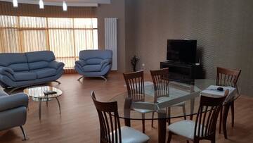 Фотографии Апартаменты Modern City Center Apartment г. Баку (Азербайджан) №4 Фото Апартаменты Modern City Center Apartment г. Баку 4