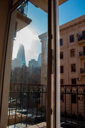 Фотографии Апартаменты Funicular-Seaside&Flame Towers View Apartment by Atbaku.com г. Баку (Азербайджан) №3 Фото Апартаменты Funicular-Seaside&Flame Towers View Apartment by Atbaku.com г. Баку 3