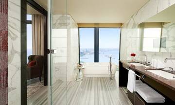 Фото номера Люкс «Каспийский» Отель Fairmont Baku, Flame Towers г. Баку 4