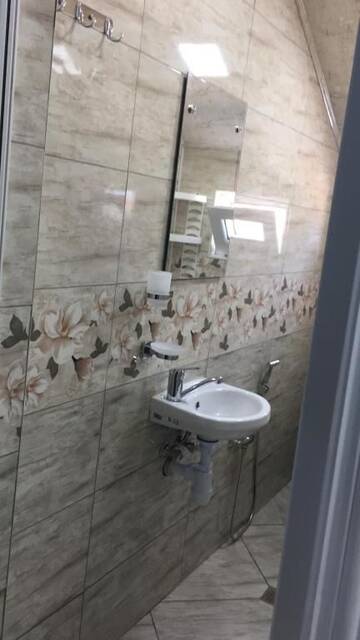 Фото номера Трехместный номер Гостевой дом Hasanovs Villa г. Баку 47