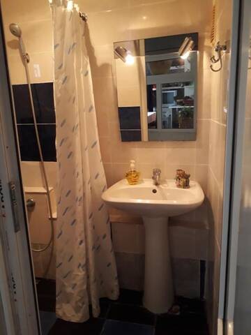 Фото номера Двухместный номер с 1 кроватью Проживание в семье Old Town Guest House г. Баку 53