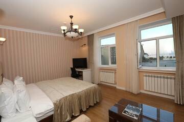 Фото номера Двухместный номер «Комфорт» с 1 кроватью, вид на море Отель Old Street Boutique Hotel г. Баку 7