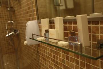 Фото номера Двухместный номер с 1 кроватью или 2 отдельными кроватями Отель Amber Hotel г. Баку 13