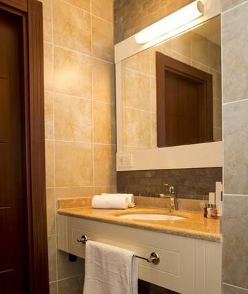 Фото номера Стандартный двухместный номер с 1 кроватью Отель Black Mount Hotel г. Баку 5
