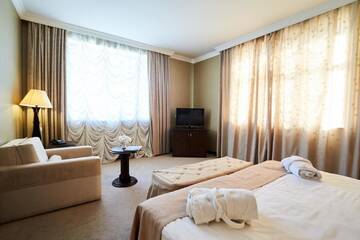 Фото номера Люкс Отель Smith Hotel г. Баку 4