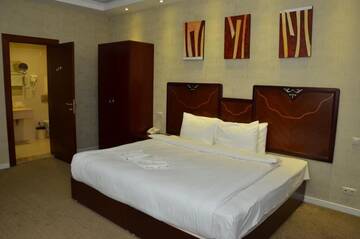 Фото номера Улучшенный люкс Отель Astoria Hotel г. Баку 2