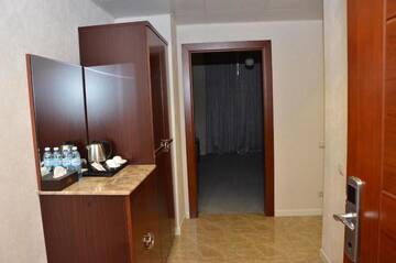 Фото номера Полулюкс Отель Astoria Hotel г. Баку 3