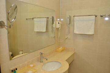 Фото номера Полулюкс Отель Astoria Hotel г. Баку 6