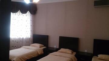 Фото номера Трехместный номер с общей ванной комнатой Мини-отель Baku Butik Mini-Hotel г. Баку 3