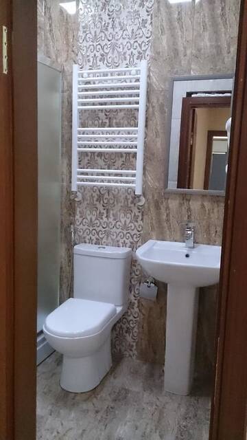 Фото номера Трехместный номер с собственной ванной комнатой Мини-отель Baku Butik Mini-Hotel г. Баку 6