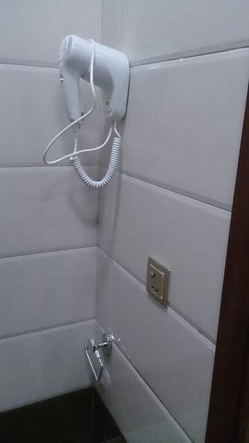 Фото номера Двухместный номер Делюкс с 1 кроватью и ванной Мини-отель Baku Butik Mini-Hotel г. Баку 7
