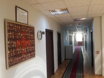 Фото номера Стандартный двухместный номер с 2 отдельными кроватями Отель Montenegro Hotel г. Баку 3