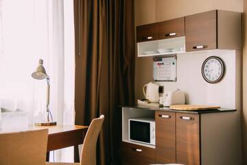 Фото номера Двухместный номер Делюкс с 2 отдельными кроватями Отель Staybridge Suites Baku г. Баку 3