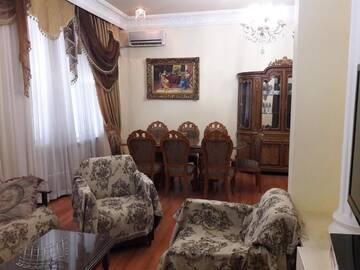 Фото номера Апартаменты с 3 спальнями Апартаменты 28 MAJ Street NEFT AKADEMIA г. Баку 101