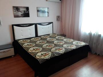 Фото номера Апартаменты с 3 спальнями Апартаменты 28 MAJ Street NEFT AKADEMIA г. Баку 21