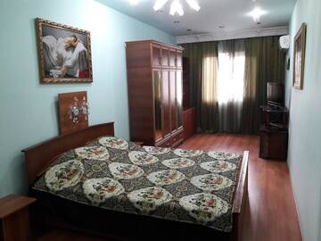 Фото номера Апартаменты с 3 спальнями Апартаменты 28 MAJ Street NEFT AKADEMIA г. Баку 89