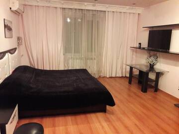 Фото номера Апартаменты с 3 спальнями Апартаменты 28 MAJ Street NEFT AKADEMIA г. Баку 65