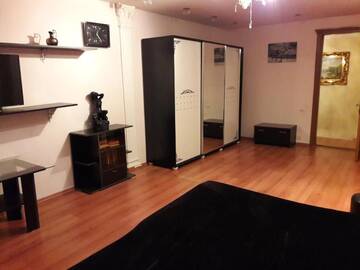 Фото номера Апартаменты с 3 спальнями Апартаменты 28 MAJ Street NEFT AKADEMIA г. Баку 39