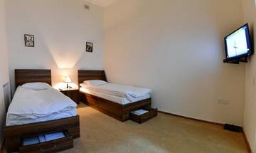 Фото номера Двухместный номер/номер Твин без окон Хостелы Baku Home Hostel г. Баку 4