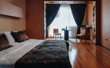 Фото номера Люкс Отель Bayil Breeze Hotel &amp; Restaurant г. Баку 6