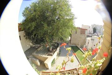 Фото номера Двухместный номер Делюкс с 1 кроватью и балконом Отель Deniz Inn Boutique Hotel г. Баку 18
