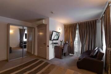 Фото номера Двухместный номер Делюкс с 1 кроватью и балконом Отель Deniz Inn Boutique Hotel г. Баку 56