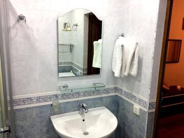 Фото номера Апартаменты с 3 спальнями Апартаменты 28 Center Apartment г. Баку 79