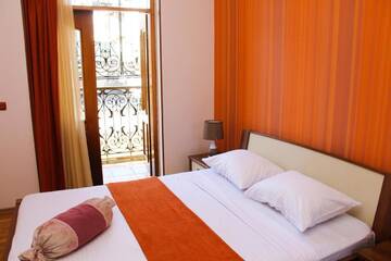Фото номера Апартаменты с 2 спальнями Апарт-отели Old City Hotel &amp; Apartments г. Баку 9
