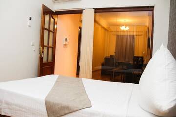 Фото номера Апартаменты с 1 спальней Апарт-отели Old City Hotel &amp; Apartments г. Баку 10
