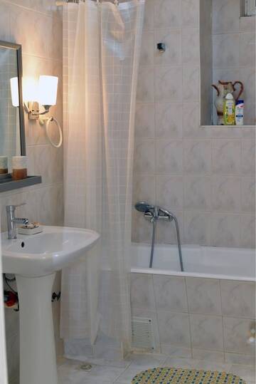 Фото номера Апартаменты с 2 спальнями Апартаменты Cosy Apartment г. Баку 15