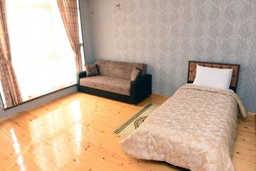 Фото номера Люкс с 3 спальнями Отель Xan Cinar Hotel г. Баку 3