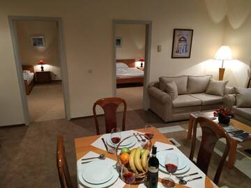 Фото номера Апартаменты с 2 спальнями Апарт-отели City Mansion ApartHotel г. Баку 2