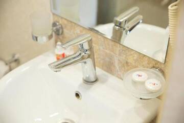 Фото номера Классический трехместный номер Отель Old City Inn Hotel г. Баку 4
