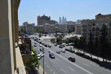 Фото номера Апартаменты с балконом Апартаменты New Baku Apartment г. Баку 60