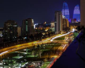 Фото номера Апартаменты в пентхаусе Апартаменты Modern Apartments with city view г. Баку 11