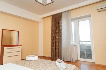 Фото номера Апартаменты с 2 спальнями Апартаменты Modern Apartments with city view г. Баку 27