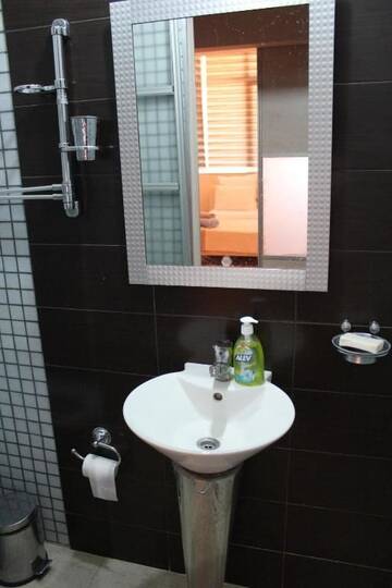 Фото номера Апартаменты с 3 спальнями Апартаменты Modern Apartments with city view г. Баку 39