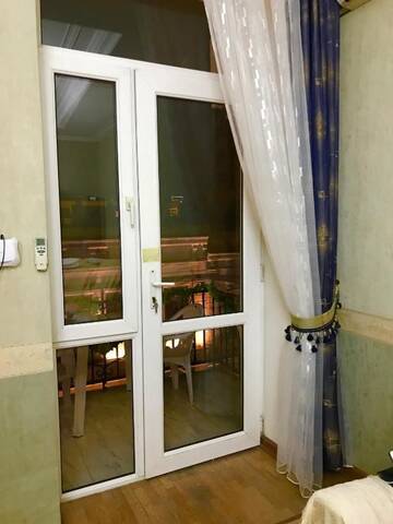 Фото номера Апартаменты с балконом Апартаменты Fountain Square-Balconies in Old Town г. Баку 77