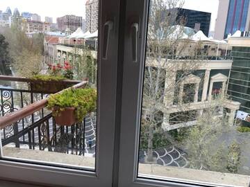 Фото номера Апартаменты с балконом Апартаменты Fountain Square-Balconies in Old Town г. Баку 48