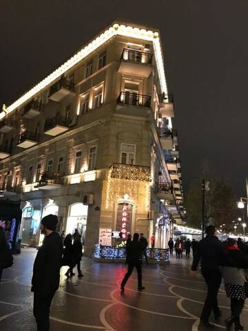Фото номера Апартаменты с балконом Апартаменты Fountain Square-Balconies in Old Town г. Баку 50