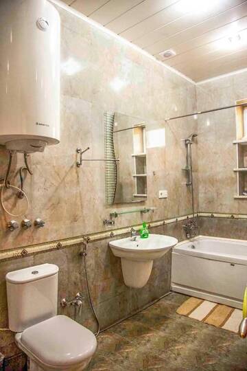 Фото номера Апартаменты с балконом Апартаменты Fountain Square-Balconies in Old Town г. Баку 54