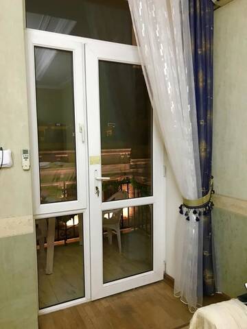 Фото номера Апартаменты с балконом Апартаменты Fountain Square-Balconies in Old Town г. Баку 17