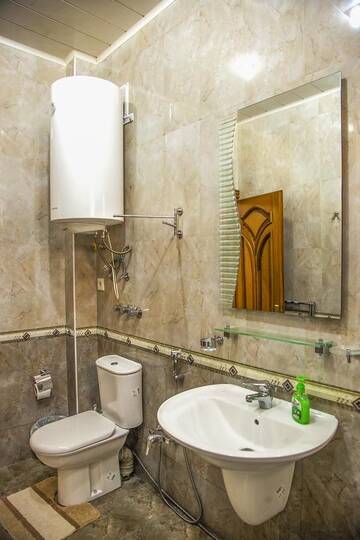 Фото номера Апартаменты с балконом Апартаменты Fountain Square-Balconies in Old Town г. Баку 21