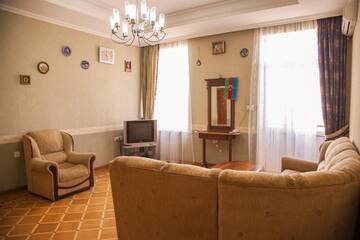 Фото номера Апартаменты с балконом Апартаменты Fountain Square-Balconies in Old Town г. Баку 61