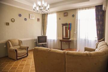 Фото номера Апартаменты с балконом Апартаменты Fountain Square-Balconies in Old Town г. Баку 36
