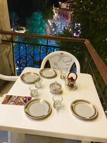 Фото номера Апартаменты с балконом Апартаменты Fountain Square-Balconies in Old Town г. Баку 10