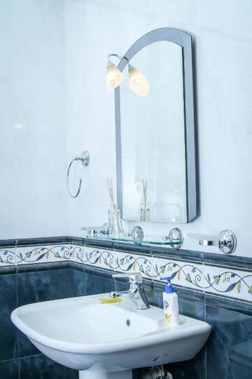 Фото номера Апартаменты Апартаменты Luxury apartment with 2 bathrooms with sea view г. Баку 26