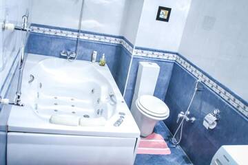 Фото номера Апартаменты Апартаменты Luxury apartment with 2 bathrooms with sea view г. Баку 95
