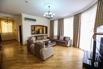 Фото номера Вилла с 2 спальнями Отель Greencity Resort&amp;Residence г. Баку 10